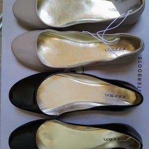 Xhilaration Ballet Flats in Black and Taupe 7.5